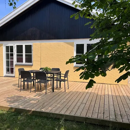 Newly Renovated House In Gammel Скаген